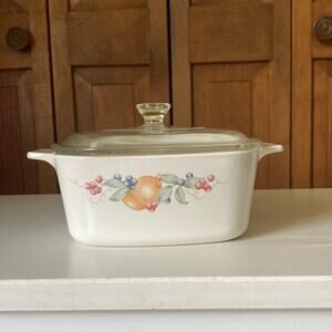 Vintage Corningware “Abundance” Casserole Dish With Lid, A-1.5-B